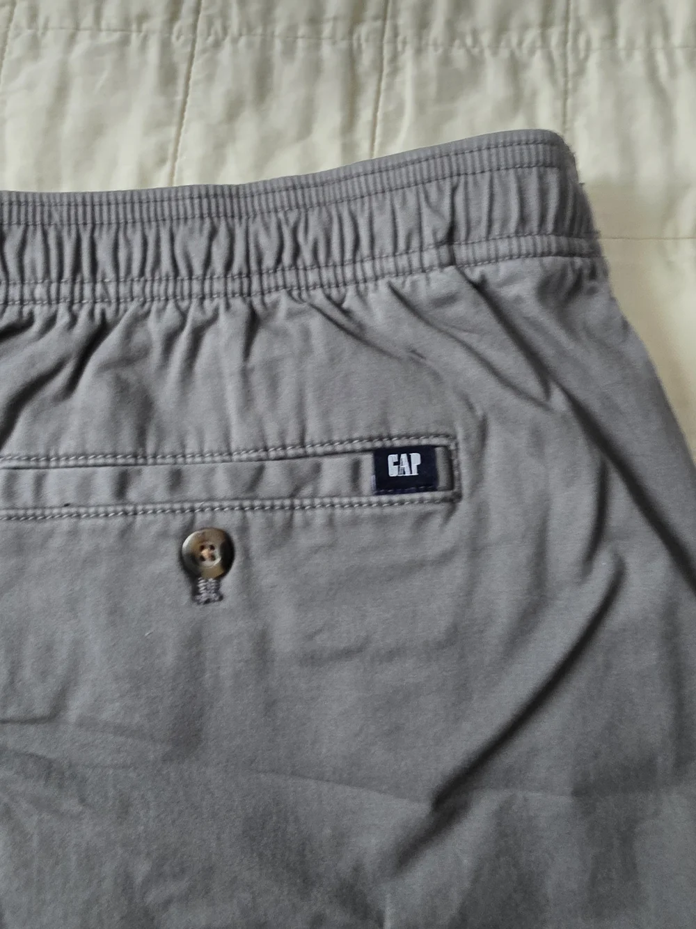 Gap Men's Pull On Short size Medium New No Tags